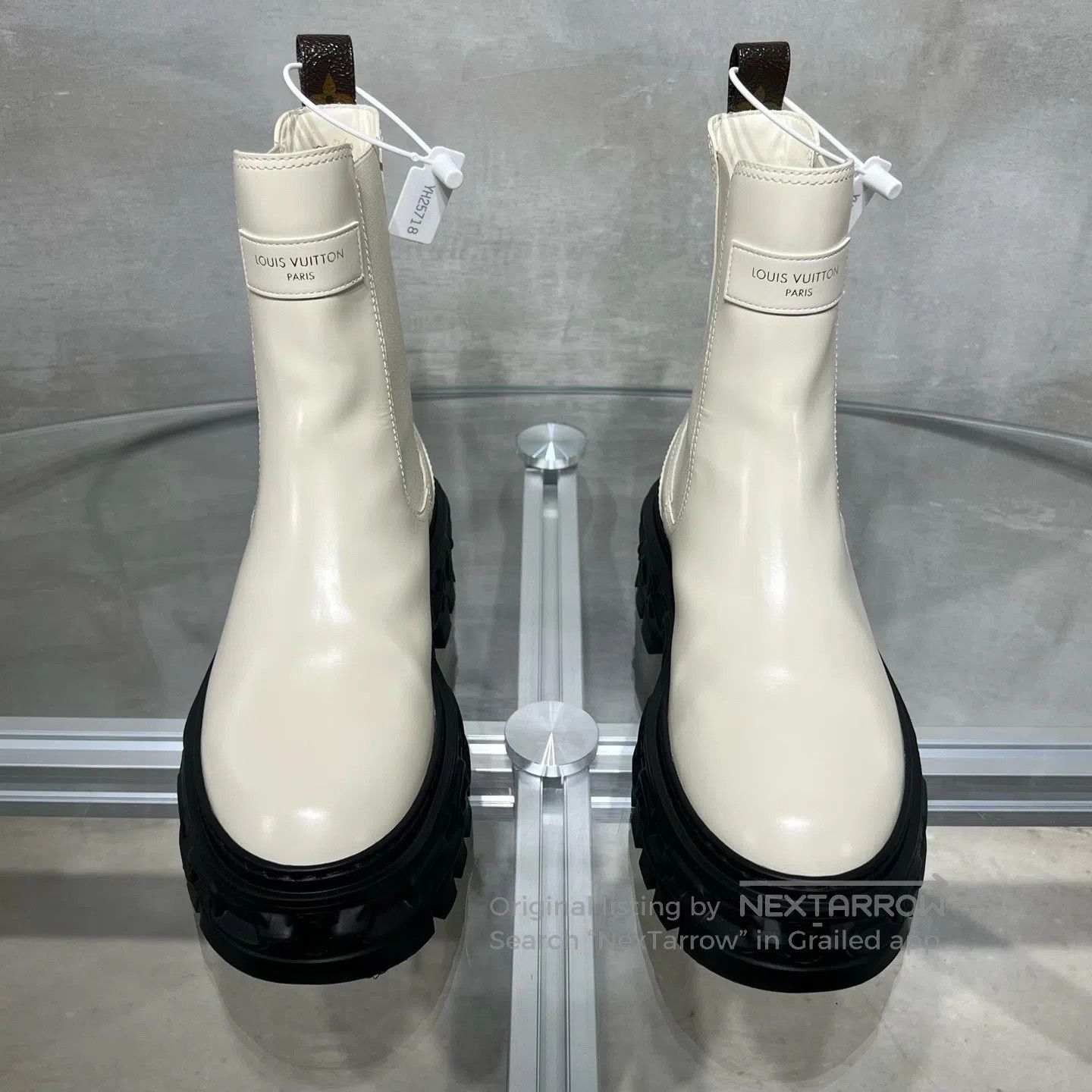 Louis Vuitton Louis Vuitton White Chelsea boots Size US 5.5 / IT 35.5 - 2 Thumbnail