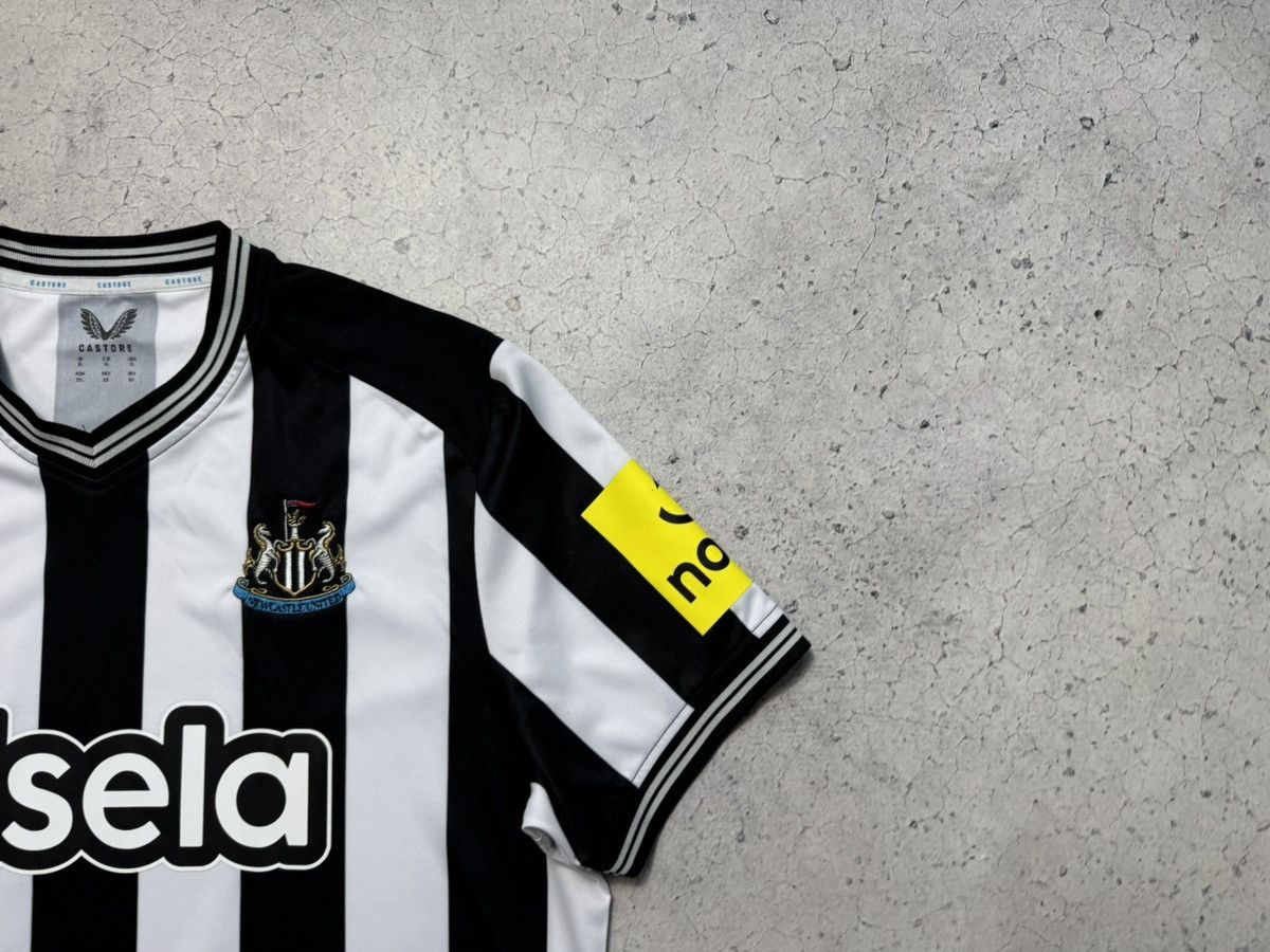 Vintage Castore FC Newcastle United 2023/2024 Soccer Jersey Size US XL / EU 56 / 4 - 3 Thumbnail