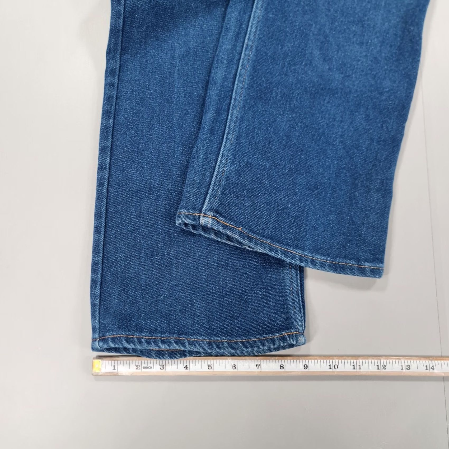 Levi's VINTAGE Levi's Action Jeans Mens Blue Straight Zip Fly 90s Denim W38 L32 Mens Jeans Size US 38 / EU 54 - 6 Thumbnail