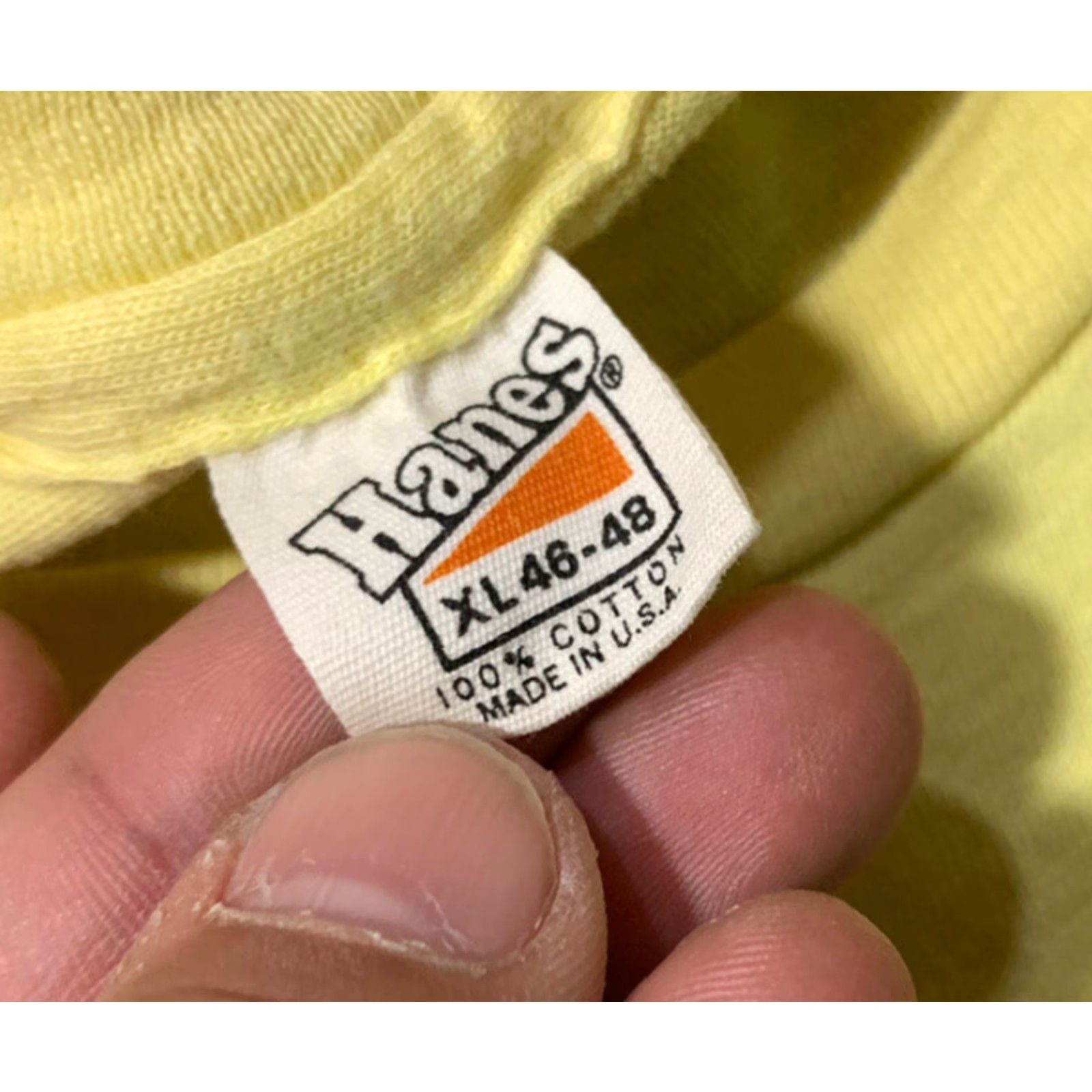 Hanes VINTAGE 70s Hanes T Shirt Maui No Ka OI Surf Large Yellow Mens Size US L / EU 52-54 / 3 - 4 Thumbnail