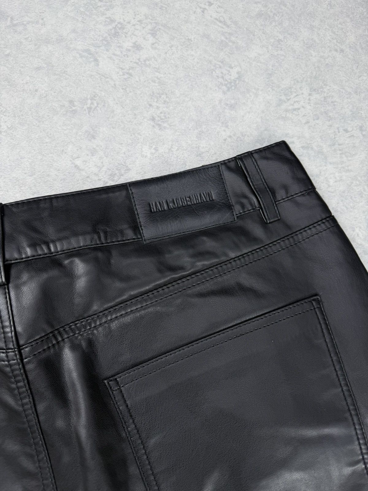 Han Kjobenhavn Han Kjobenhavn Faux Leather Tapered Zip Trousers Pants 52 Size US 34 / EU 50 - 9 Thumbnail