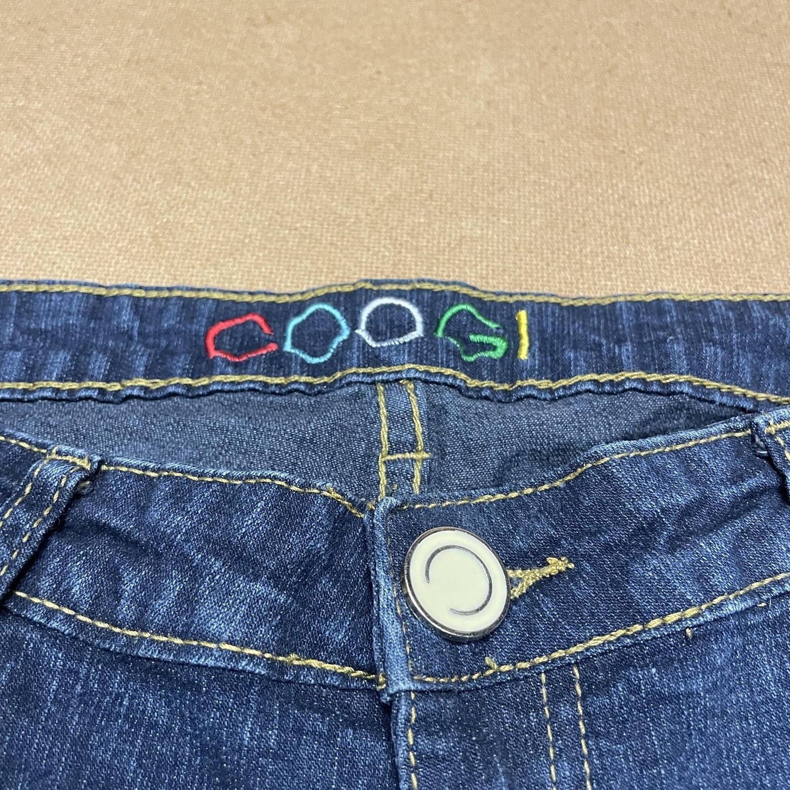 Coogi Coogi Jeans Womens 9/10 Dark Wash Embroidered Butterfly Size 30" / US 8 / IT 44 - 14 Thumbnail