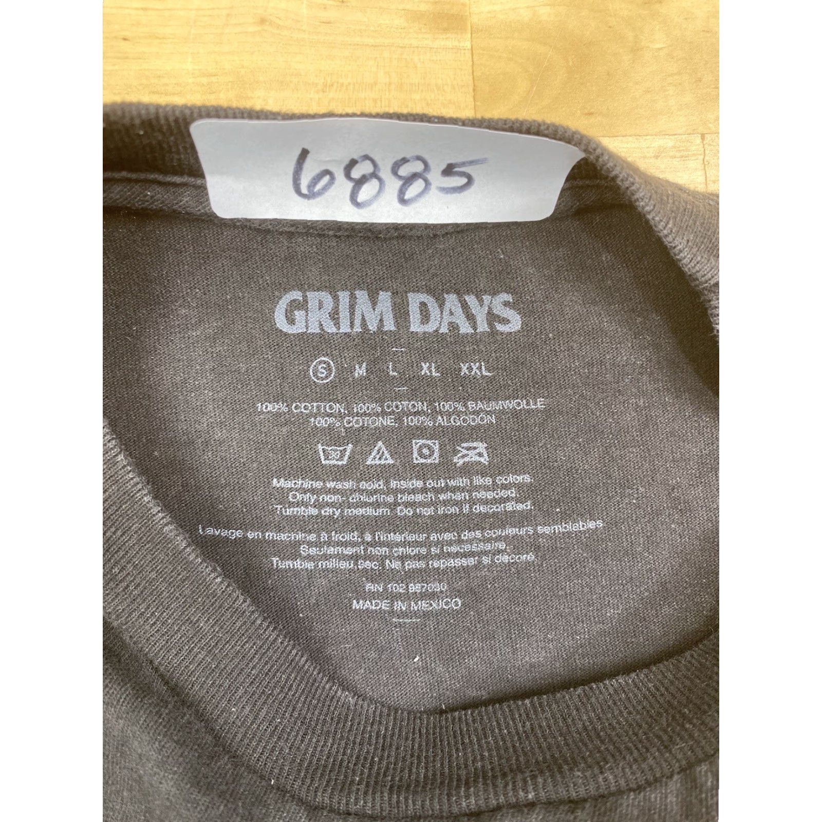 Vintage Grim Days T Shirt Black Small Crew Neck Short Sleeve Graphic Print Men Regular Vintage: No 6885 Size US S / EU 44-46 / 1 - 4 Thumbnail