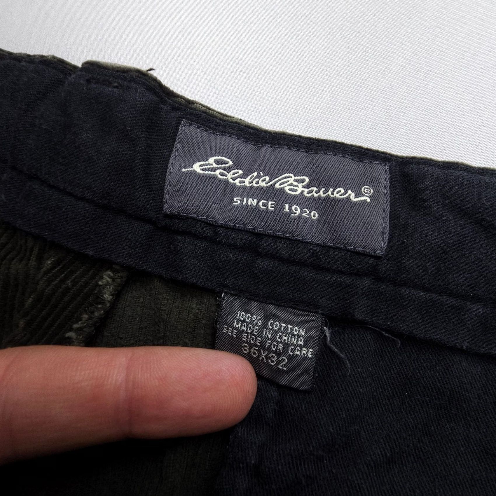 Eddie Bauer Vintage Eddie Bauer Pleated Corduroy Pants Mens 36 x 32 Green Gorp 2000's Size US 36 / EU 52 - 2 Thumbnail