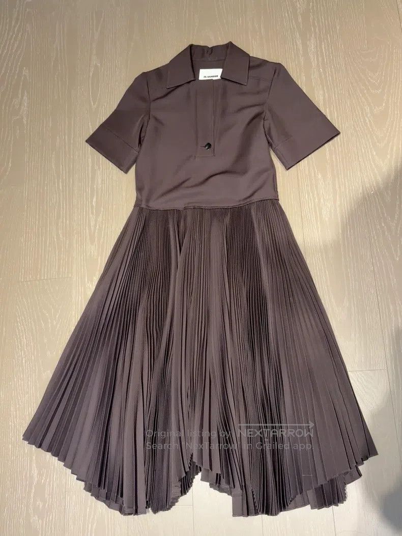 Jil Sander Jil Sander size 32 A dress with a big train Size M / US 6-8 / IT 42-44 - 2 Thumbnail