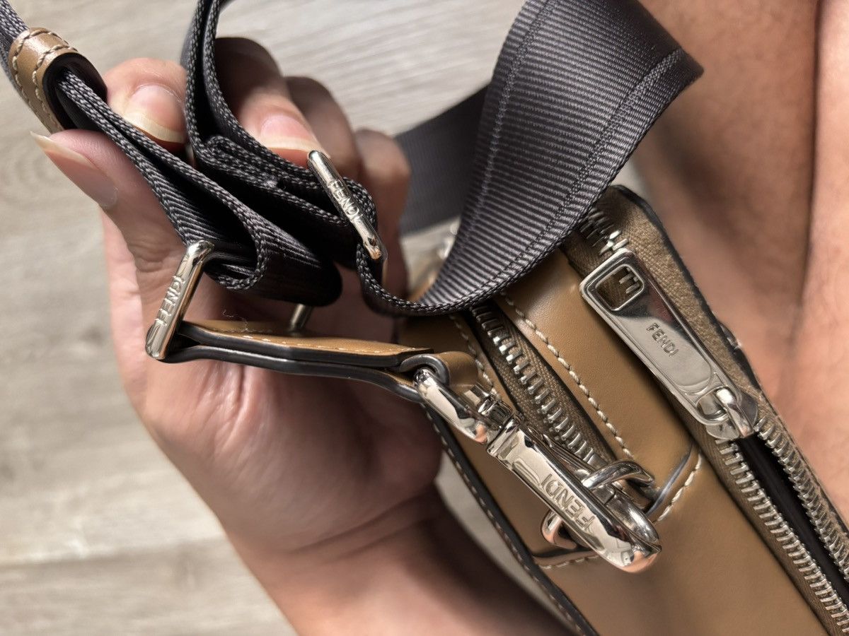 Fendi Fendi Mini FF Logo Crossbody Bag – Brown Leather & Canvas Size ONE SIZE - 10 Thumbnail