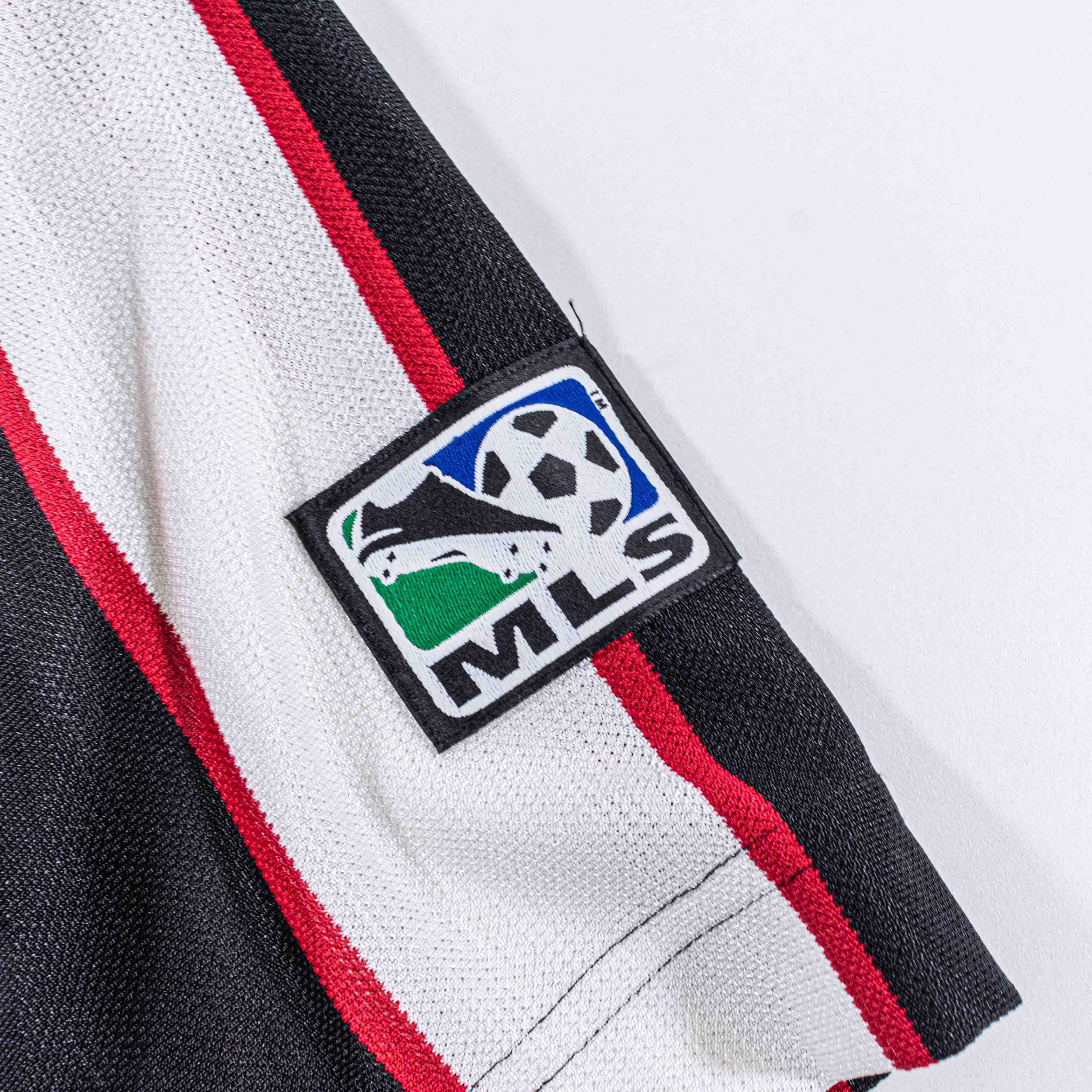 Nike 1997 NIKE New York New Jersey MetroStars Autographed Jersey Size US XL / EU 56 / 4 - 17 Thumbnail