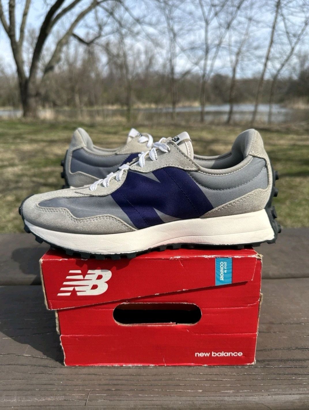 New Balance New Balance 327 Rain Cloud Virtual Violet MS327FC Size 7 Men Size US 7 / EU 40 - 1 Thumbnail