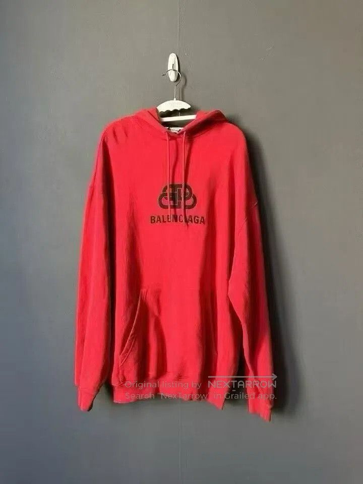 Balenciaga Balenciaga Red Lock Button Hoodie. Size US XS / EU 42 / 0 - 1 Thumbnail