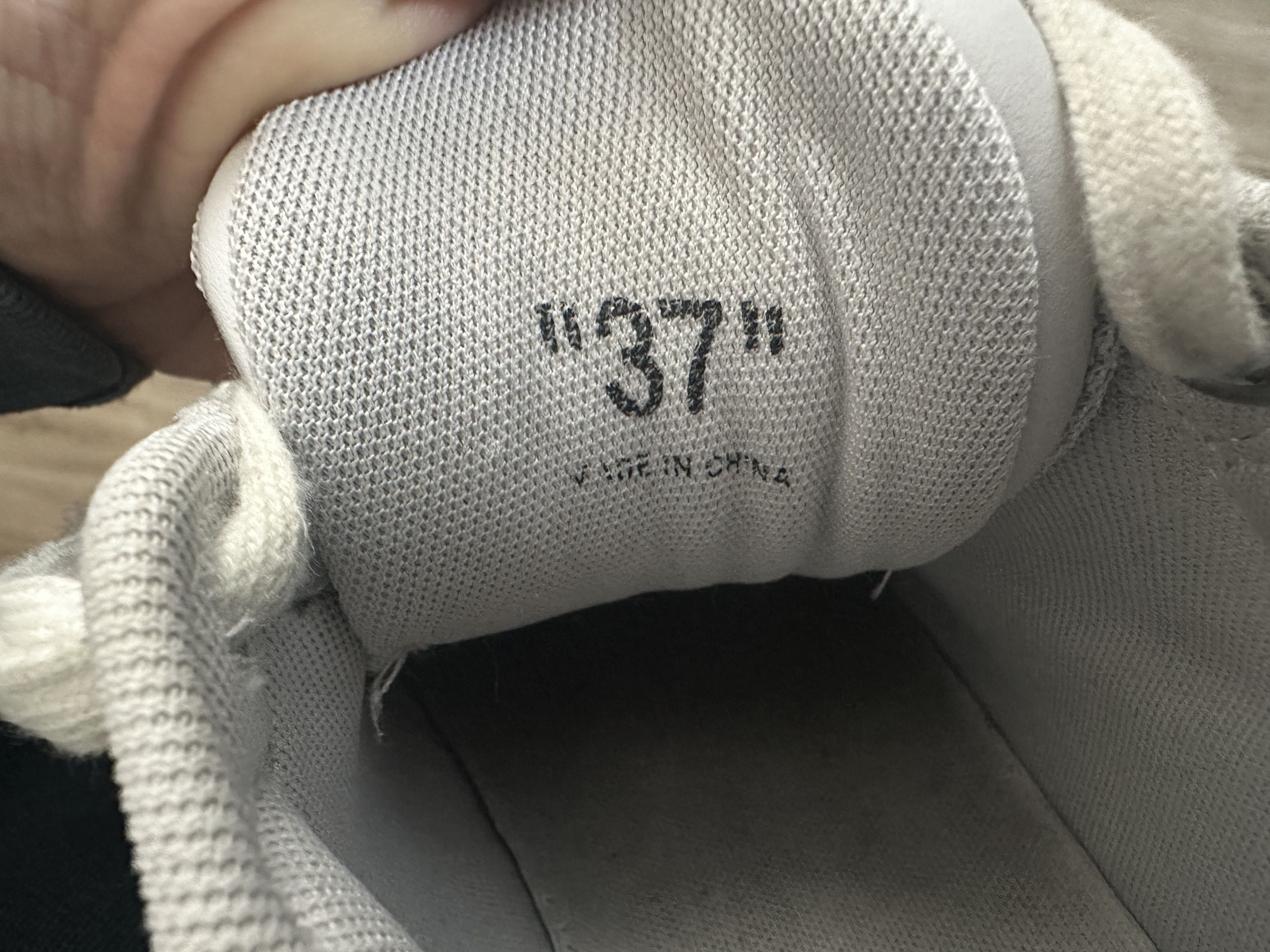 Off-White Off White Out of Office Vintage Leather Sneakers Size US 7 / IT 37 - 9 Thumbnail