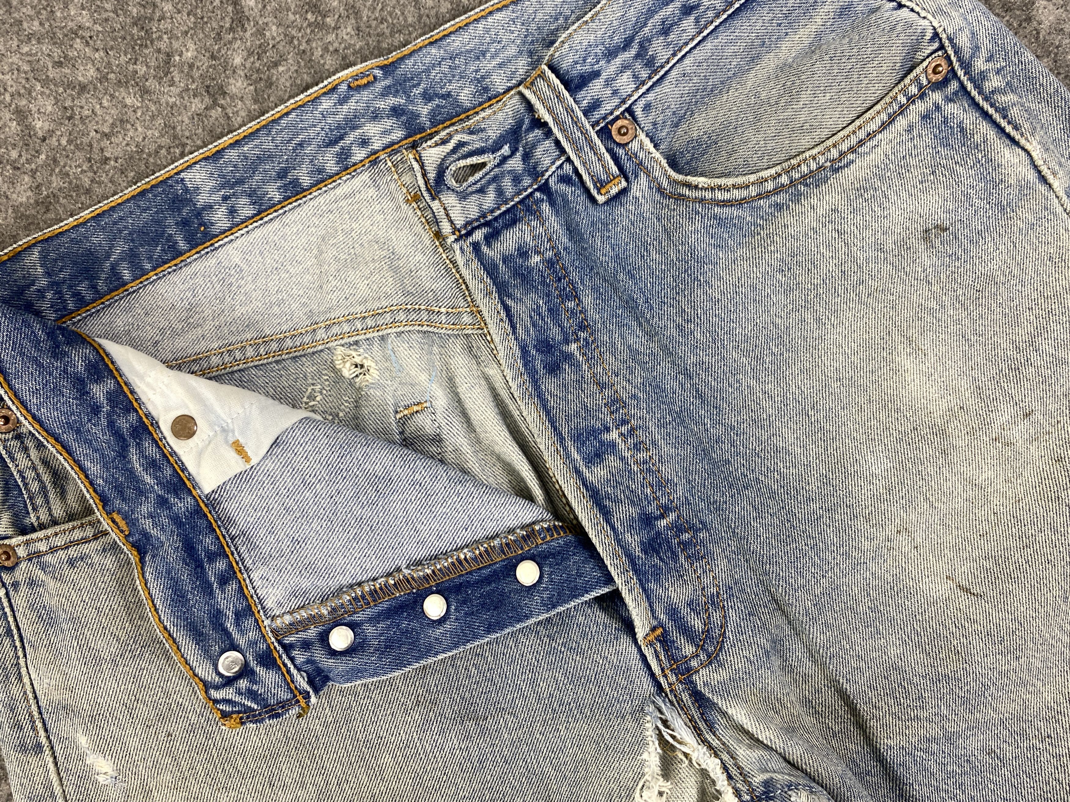 Japanese Brand Faded Blue Vintage Levis 501 USA Jeans 31x32 - JN3185 Size US 31 - 7 Thumbnail