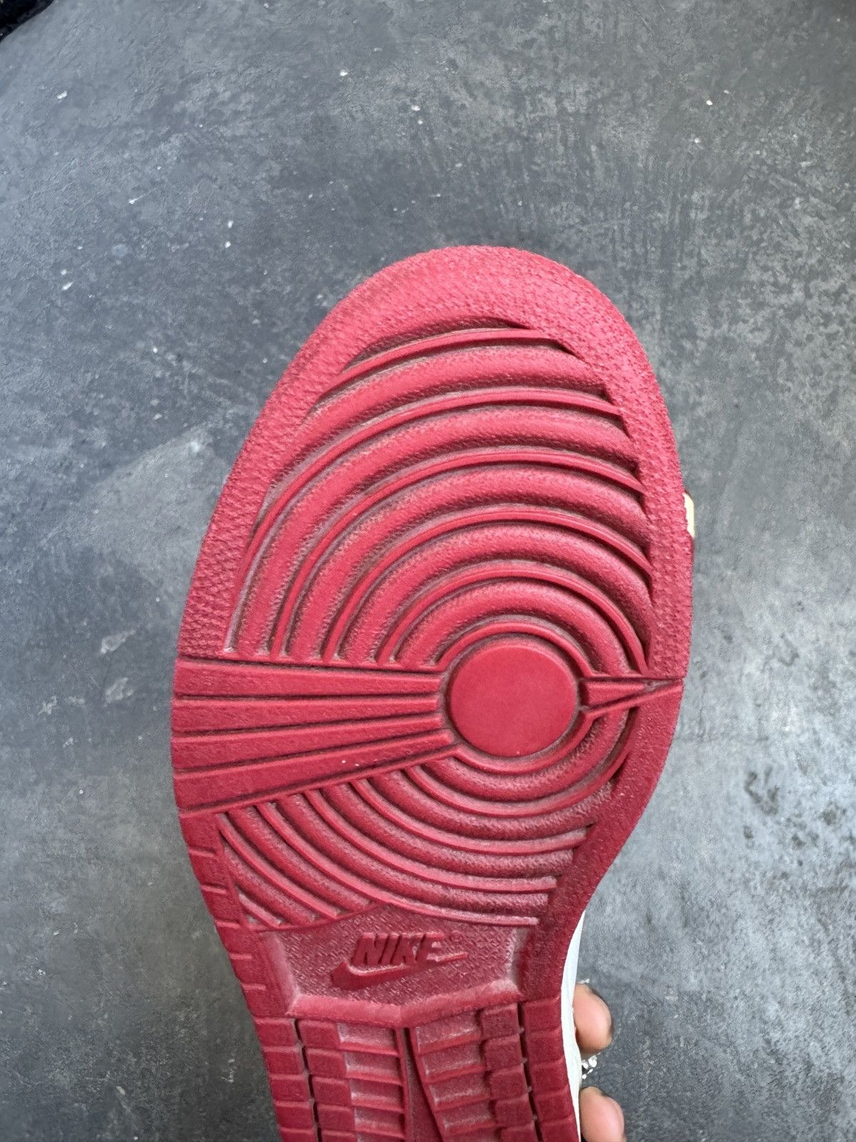 Jordan Brand 1994 Jordan 1 Chicago Size US 10 / EU 43 - 5 Thumbnail