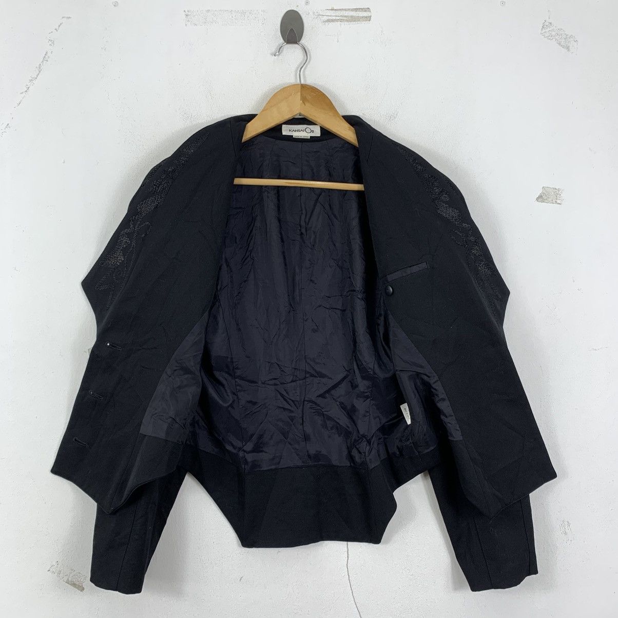 Kansai Yamamoto Vintage 80s KANSAI YAMAMOTO 02 Embroidered Crop Blazer Coat Size S / US 4 / IT 40 - 4 Thumbnail