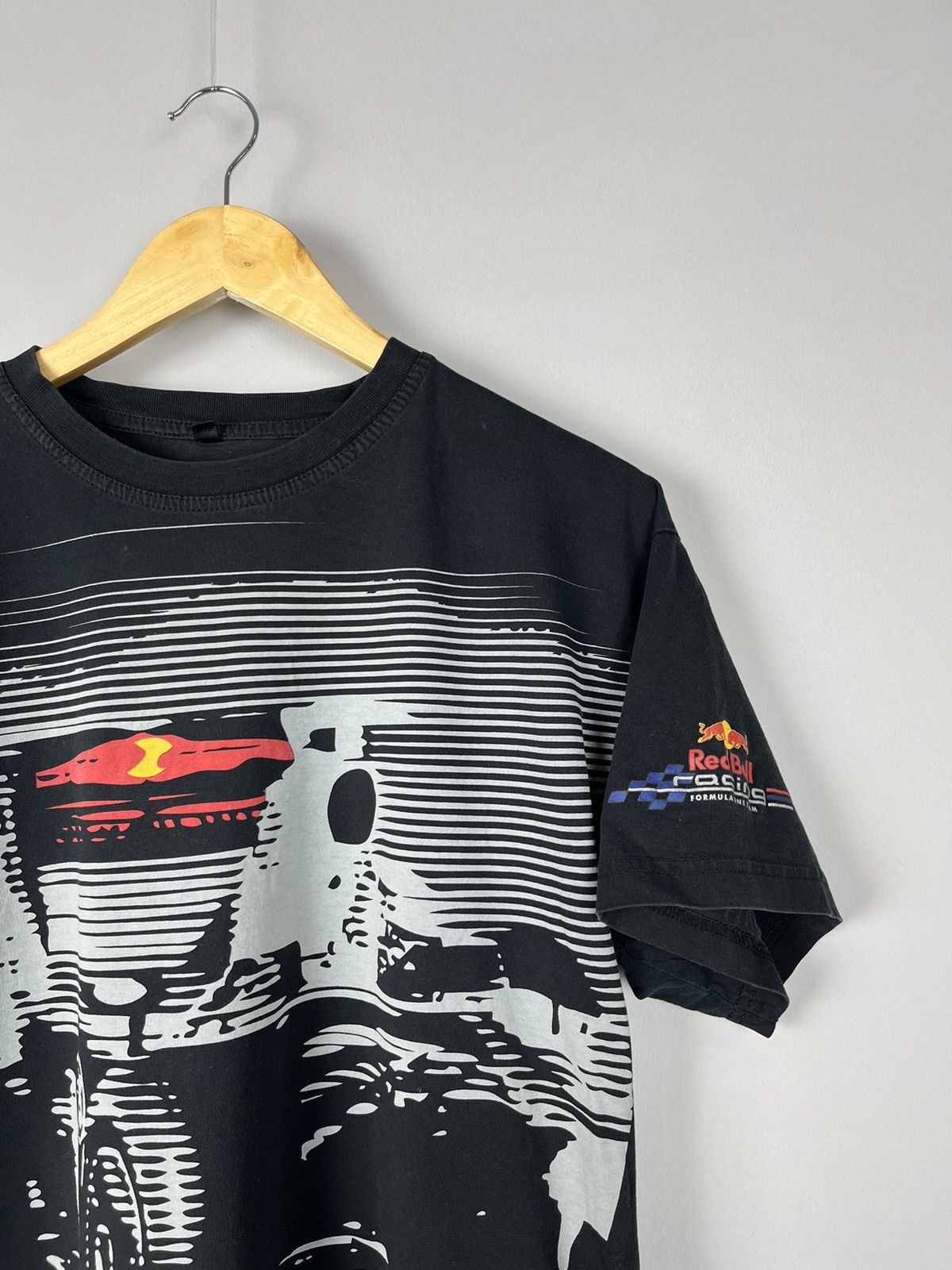 Formula 1 Red Bull Racing Vintage Retro Y2K Formula 1 Full Print Tee Size US L / EU 52-54 / 3 - 3 Thumbnail