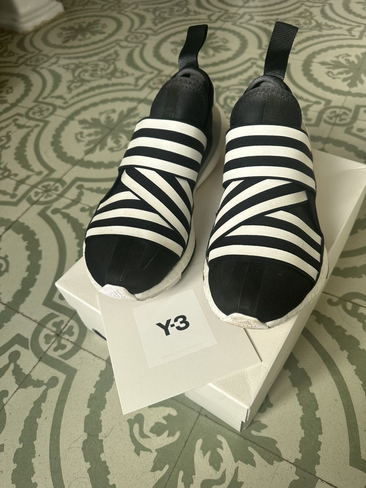 Y-3 Y-3 ULTRABOOST 22 SNEAKERS Size US 9 / IT 39 - 3 Thumbnail