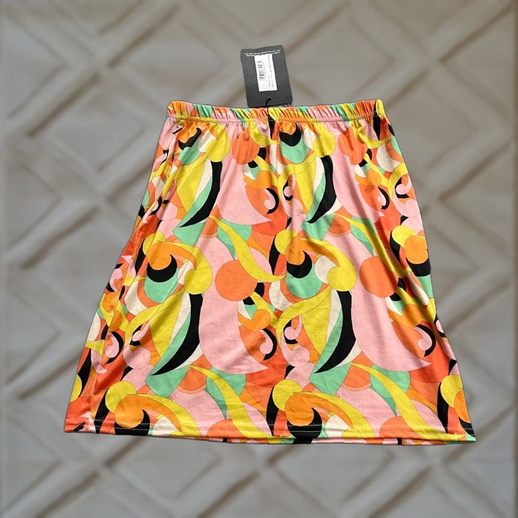 PrettyLittleThing PRETTYLITTLETHING Skirt Women Mini Knee Length Multicolor Pattern Colorful Stretch NWT New 10 Elastic Waist Size 32" / US 10 / IT 46 - 1 Thumbnail