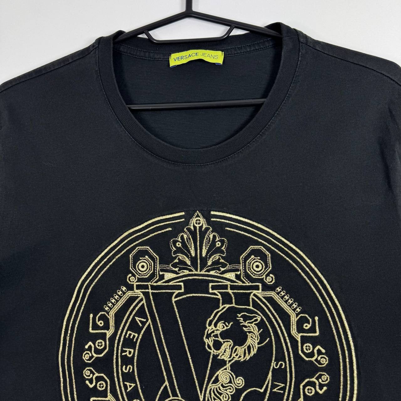 Versace Jeans Couture Versace Jeans T-Shirt Gold Medusa Logo Graphic Mens Size M Size US M / EU 48-50 / 2 - 2 Thumbnail