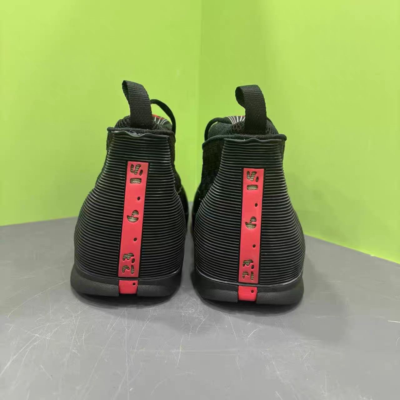 Jordan Brand Air Jordan 15 Black Red Fighter Jet 2007 Retro K15 Size US 10 / EU 43 - 6 Thumbnail