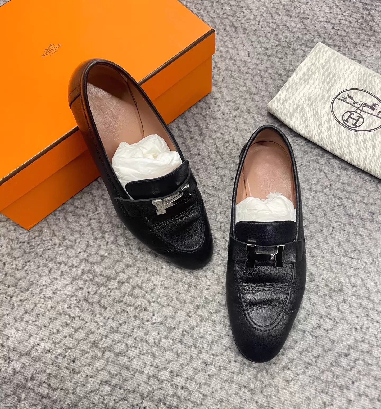 Hermes Hermes H Buckle Flat Leather Shoes Black & Silver Size US 6 / IT 36 - 2 Thumbnail