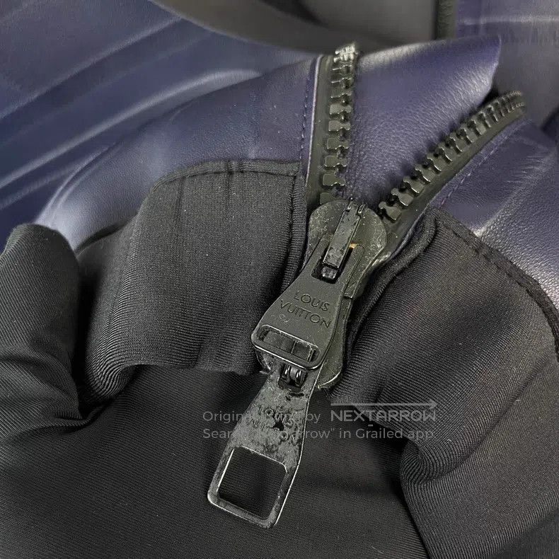 Louis Vuitton Louis Vuitton Dark Blue Hooded Zip Leather Jacket Size US S / EU 44-46 / 1 - 4 Thumbnail
