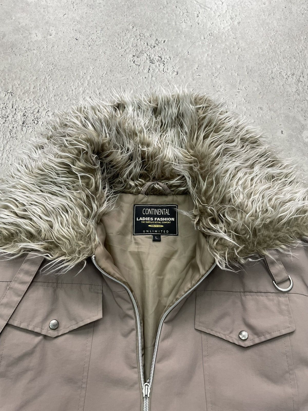 If Six Was Nine Rare fur jacket if six was nine cropped bomber y2k Size US M / EU 48-50 / 2 - 6 Thumbnail