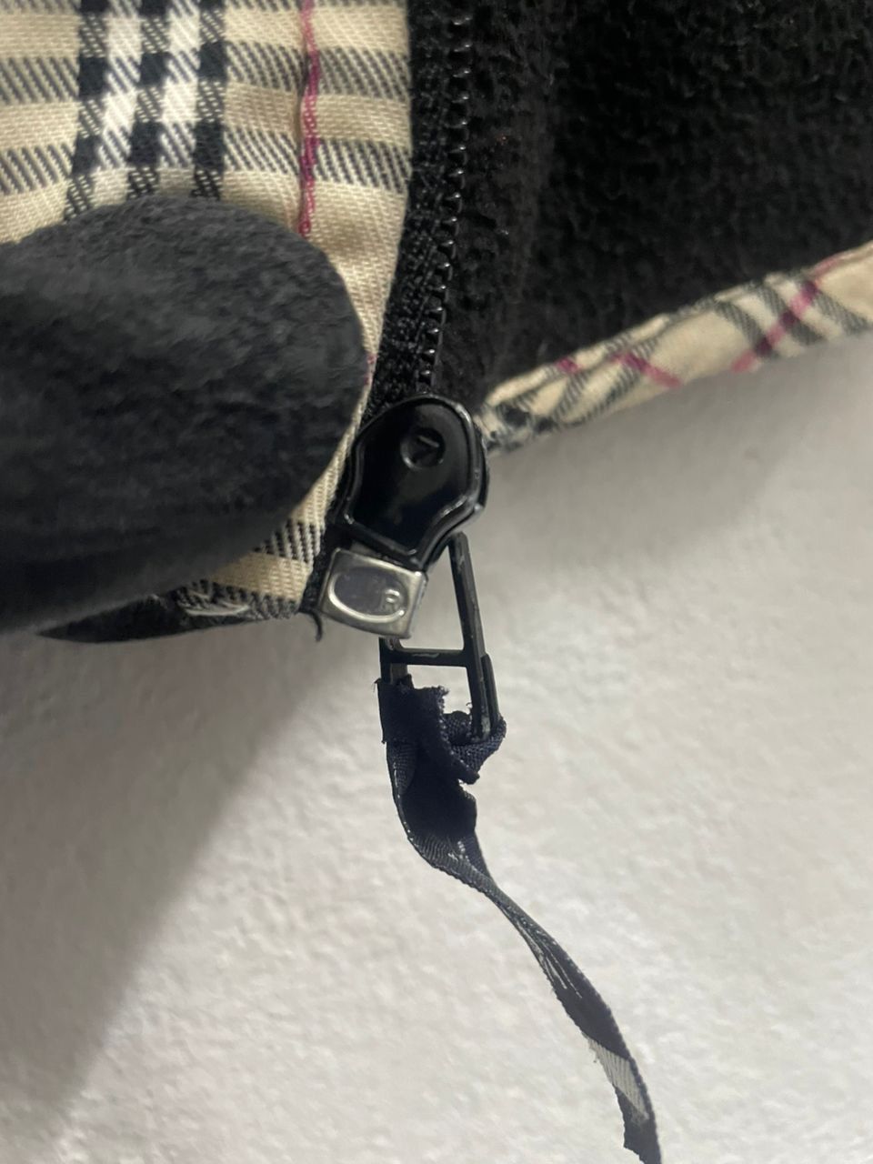Burberry Burberry Sweatshirt Hoodie Size M / US 6-8 / IT 42-44 - 3 Thumbnail