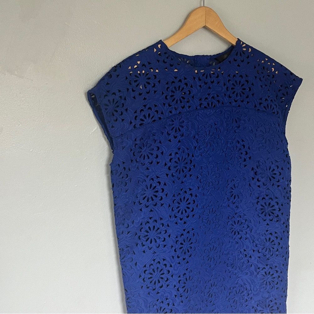 Banana Republic Banana Republic Monogram Laser Shift Dress Blue Small 4 Size ONE SIZE - 3 Thumbnail