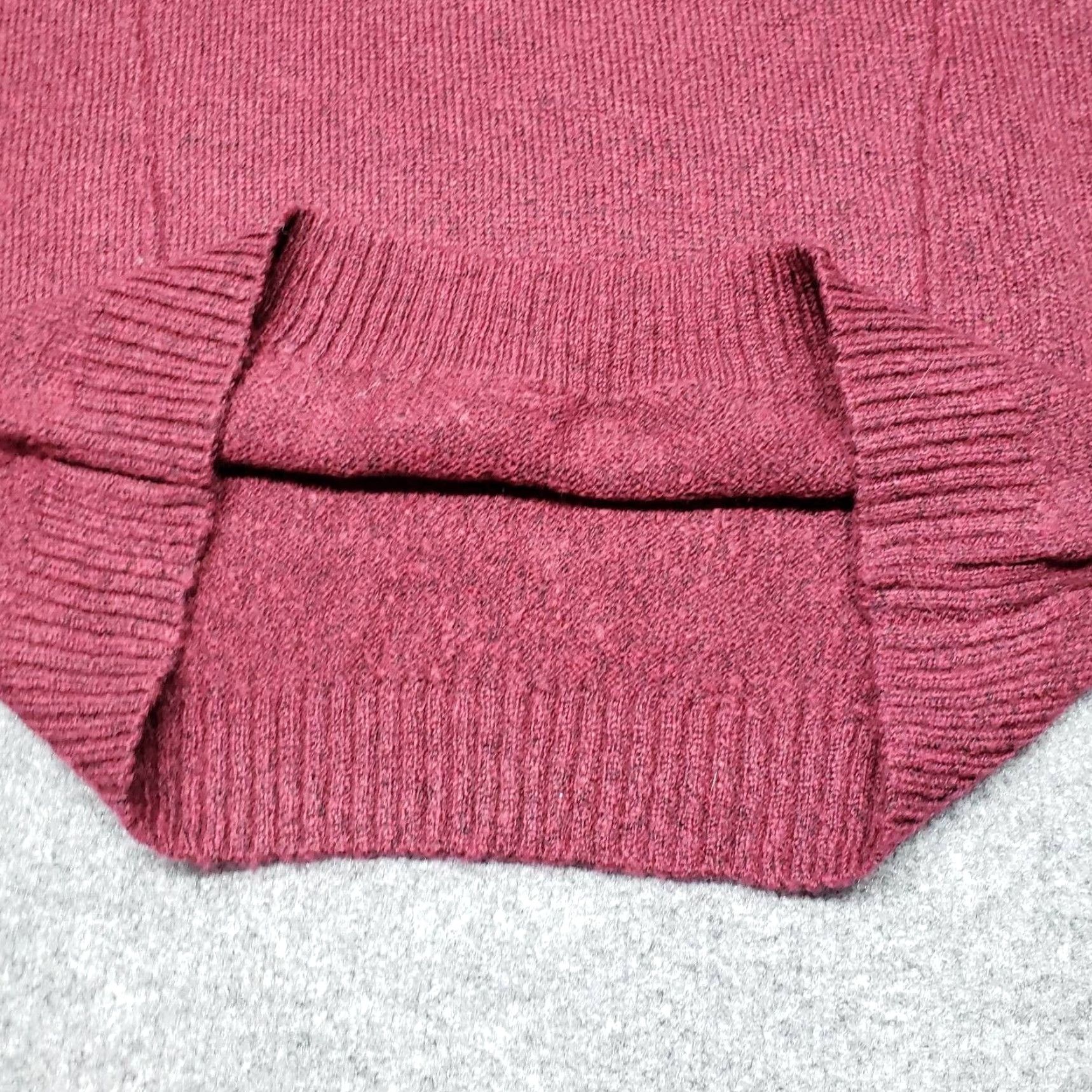 Vintage VINTAGE Rue21 Sweater Womens XS Pullover Burgundy 3/4 Sleeve V-Neck Knit New Size XS / US 0-2 / IT 36-38 - 6 Thumbnail