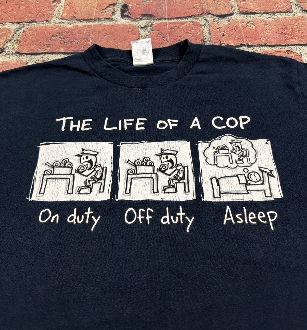 AAA Vintage The Life Of A Cop Donut Funny Tee Skater Comic Strip Size US M / EU 48-50 / 2 - 3 Thumbnail