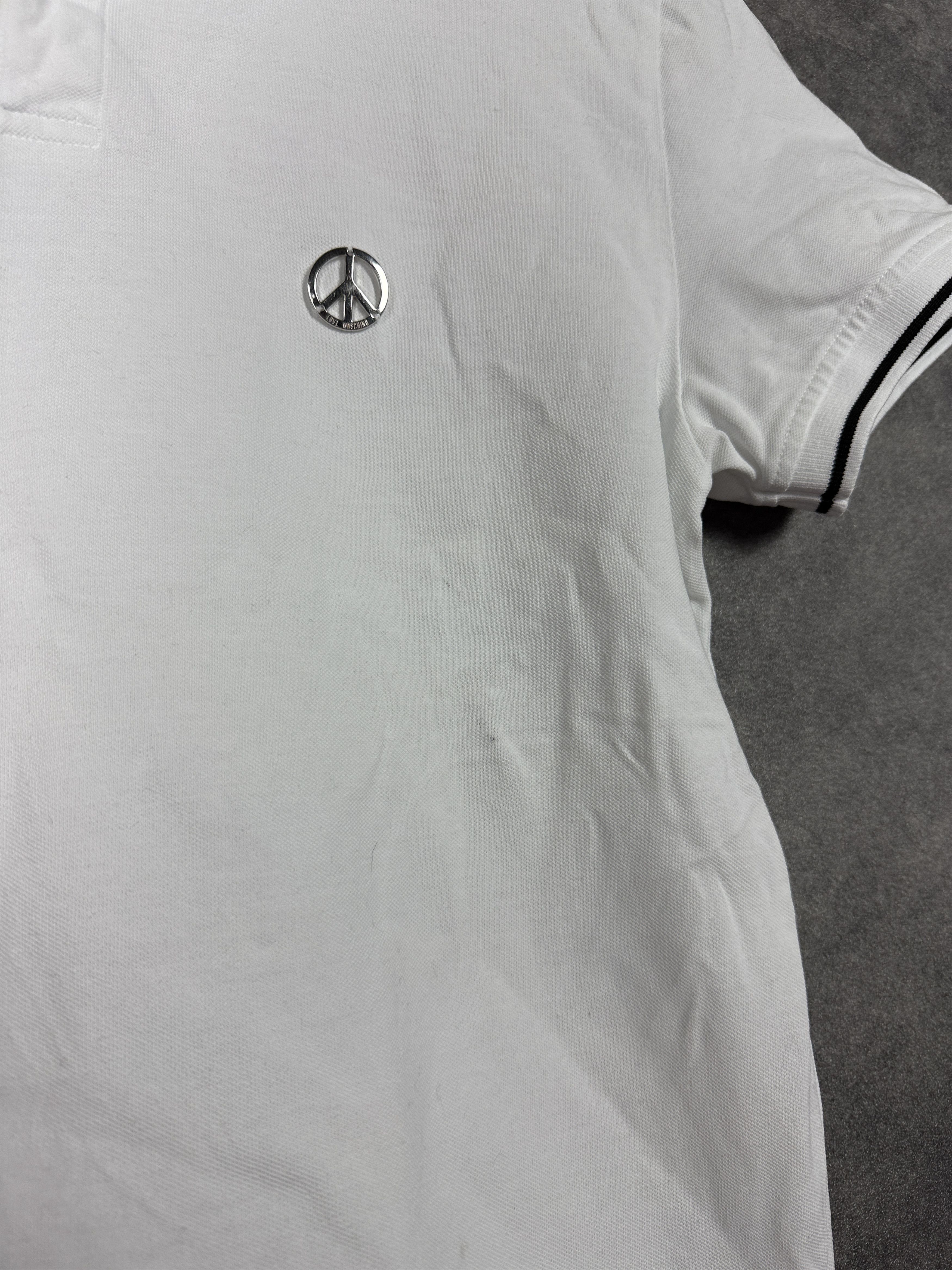 Moschino Love Machine men’s polo shirt with small metal badge white Size US XL / EU 56 / 4 - 6 Thumbnail
