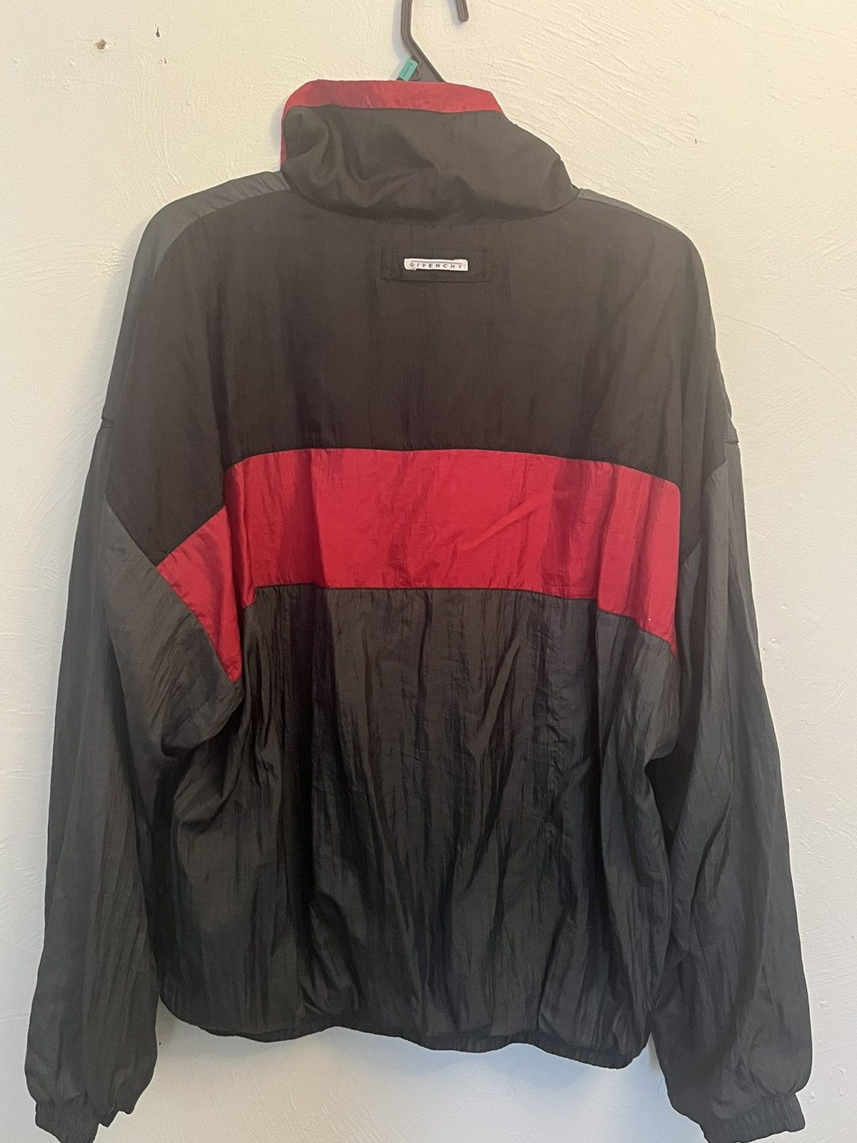 Givenchy × Vintage Vintage Givenchy Track Jacket Size US XL / EU 56 / 4 - 4 Thumbnail
