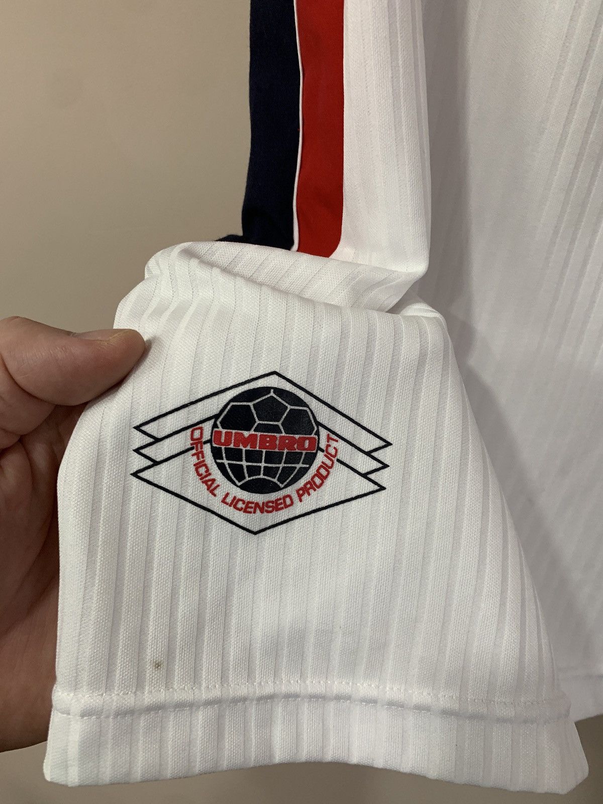 Umbro England 1997 Home Football Shirt Umbro Soccer Vintage Sz XL Size US XL / EU 56 / 4 - 8 Thumbnail