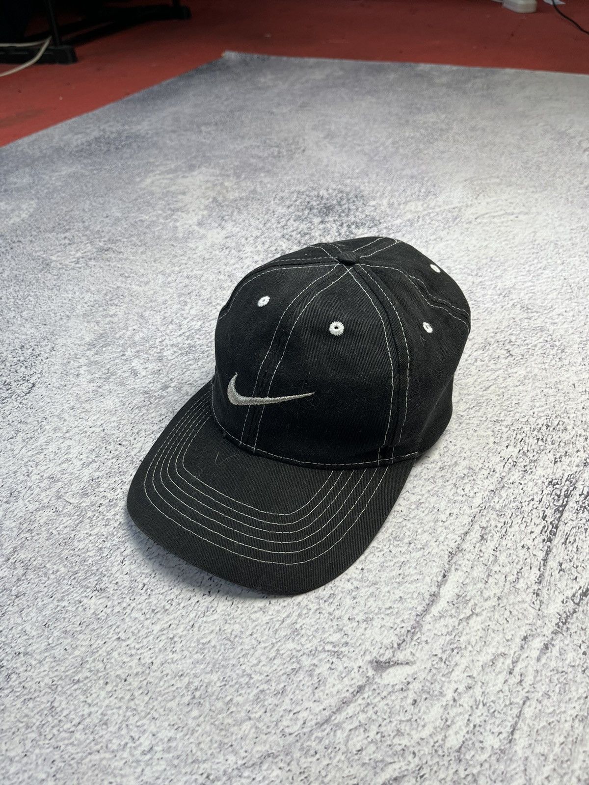 Nike Vintage Nike Cap Hat Small Logo Swoosh One Size Size ONE SIZE - 1 Thumbnail