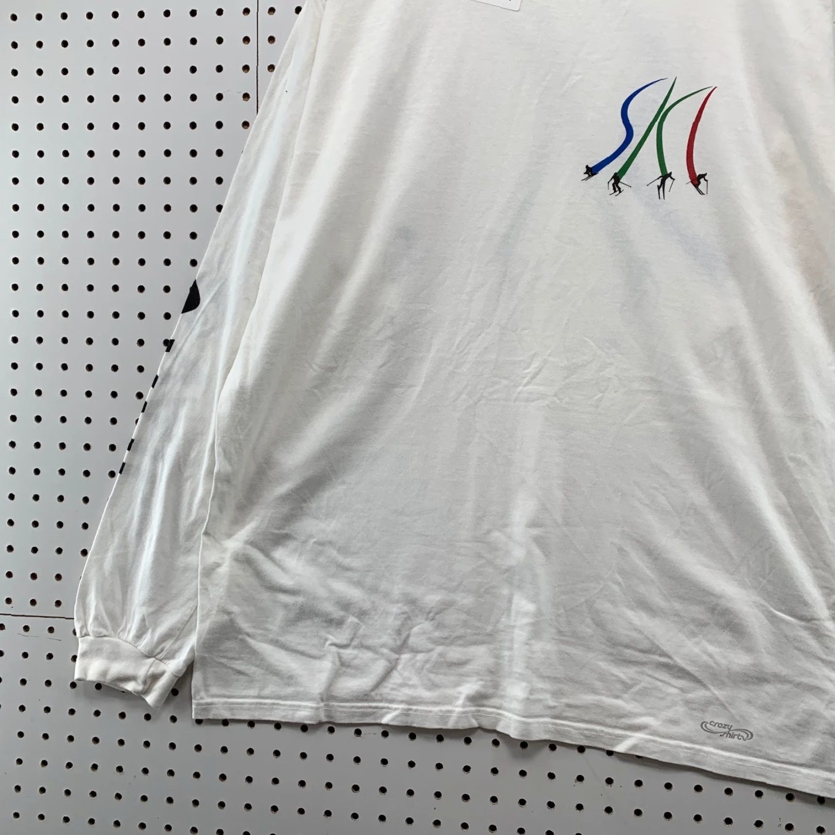 Vintage Vintage Crazy Shirts T Shirt Mens Large White Ski Snowboard Long Sleeve Vail Size US L / EU 52-54 / 3 - 4 Thumbnail