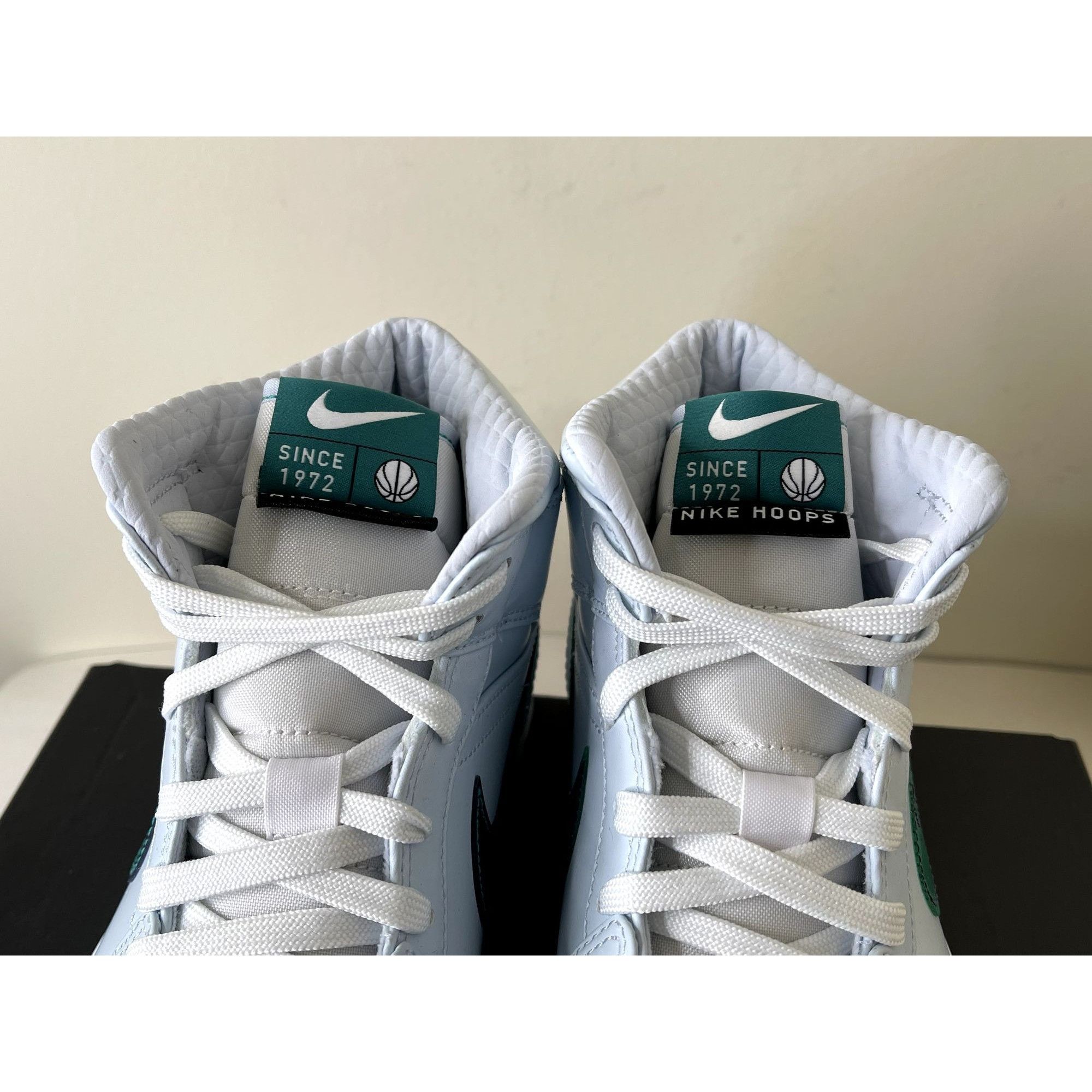 Jordan Brand Jordan 1 Mid SE Luka Doncic Pre Game Mindfulness Mens 9us Size US 9 / EU 42 - 4 Thumbnail