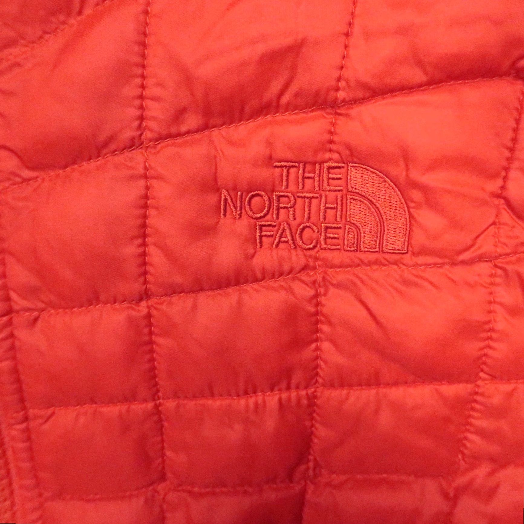The North Face The North Face Jacket Womens Small Red Thermoball Quilted Puffer Full Zip Pocket Size S / US 4 / IT 40 - 5 Thumbnail