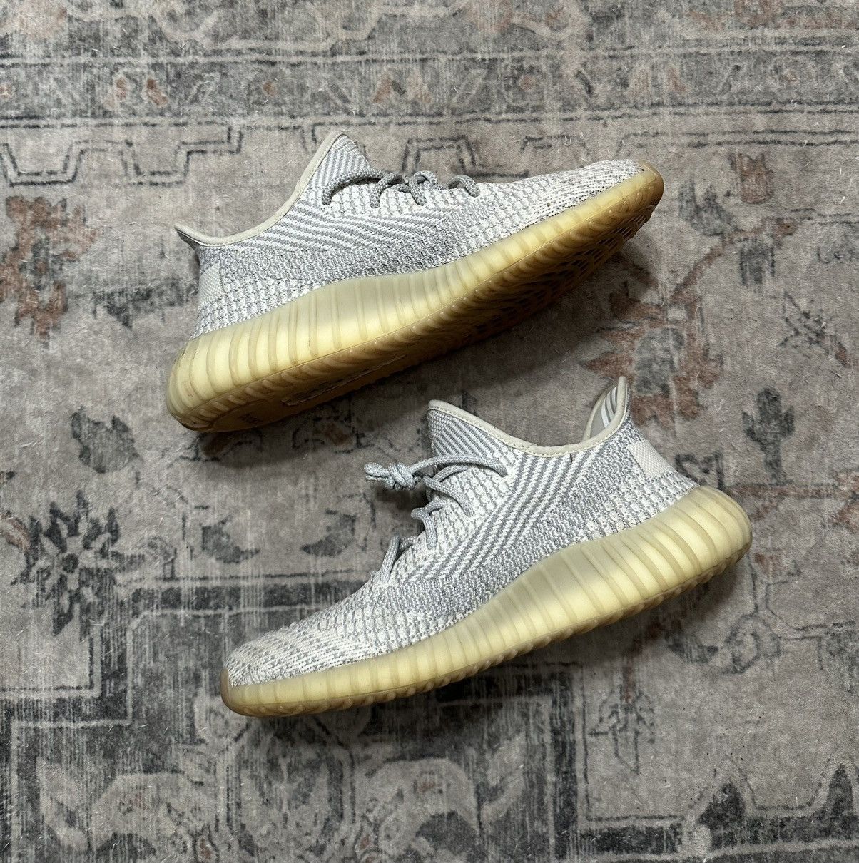Yeezy Yeezy 350 Lundmark Size US 10.5 / EU 43-44 - 2 Thumbnail
