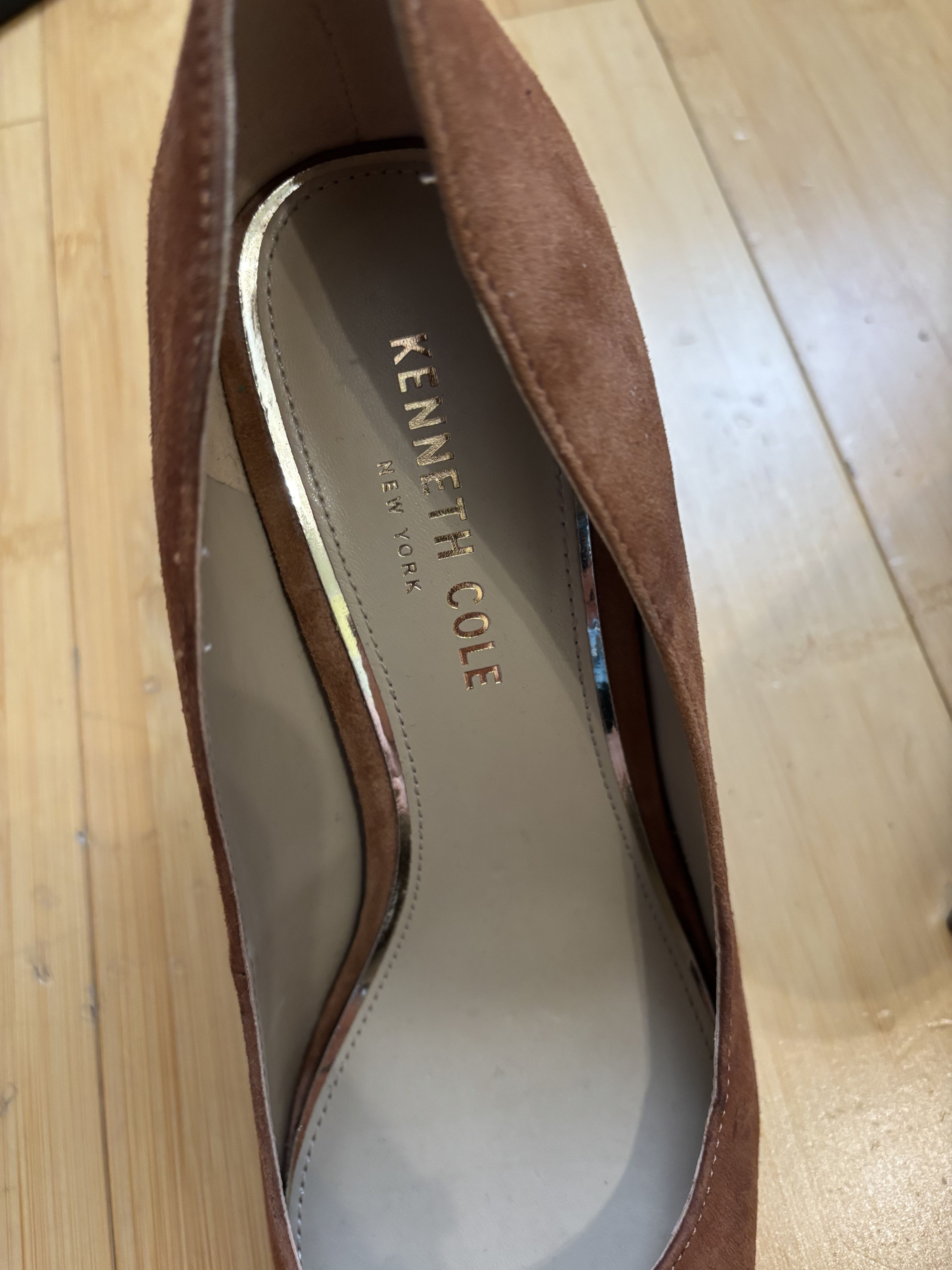 Kenneth Cole Kenneth Cole New York Suede pointed-toe pumps Size US 8.5 / IT 38.5 - 5 Thumbnail