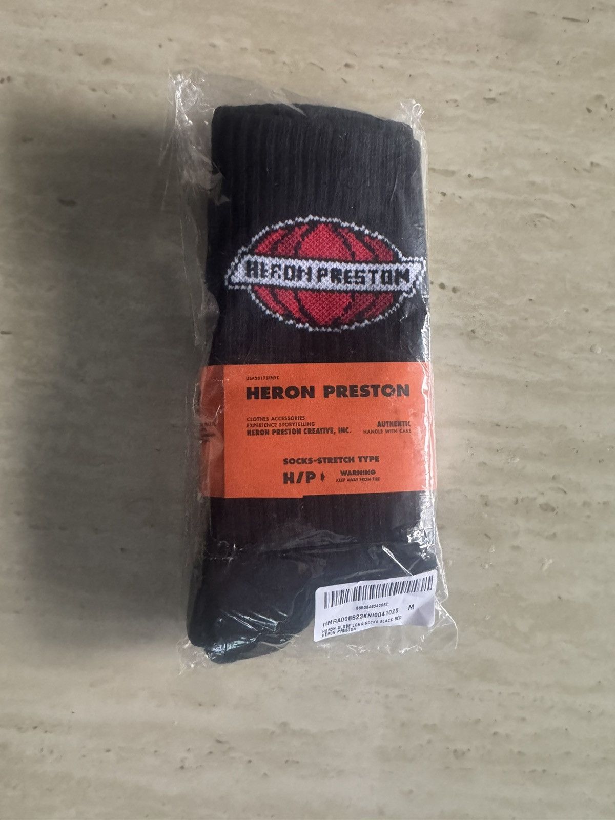 Heron Preston Heron Preston Globe Logo Crew Socks in Black (MEDIUM) Size ONE SIZE - 8 Thumbnail