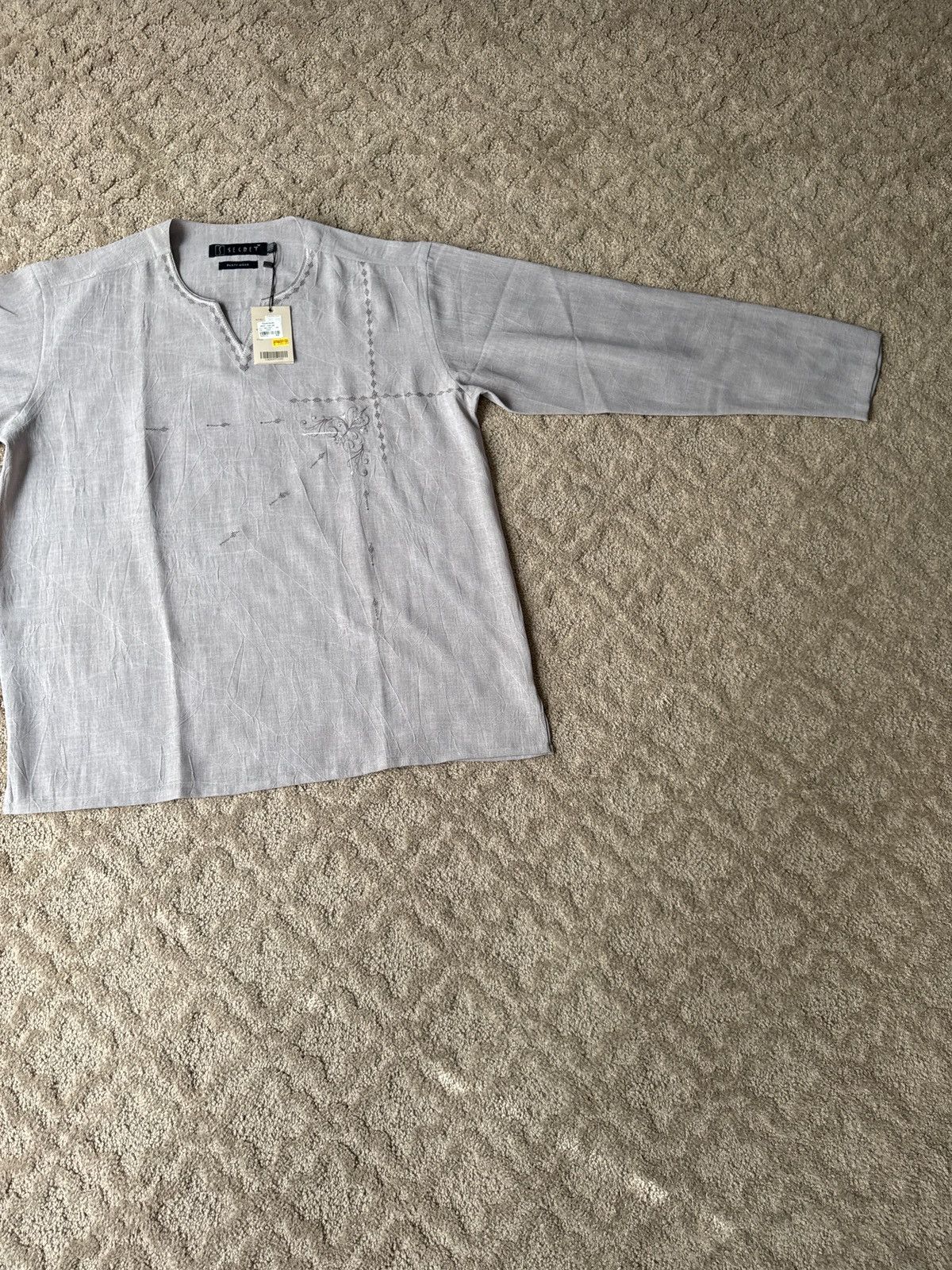 Other Party wear secret designer men shirt. Size US M / EU 48-50 / 2 - 7 Thumbnail