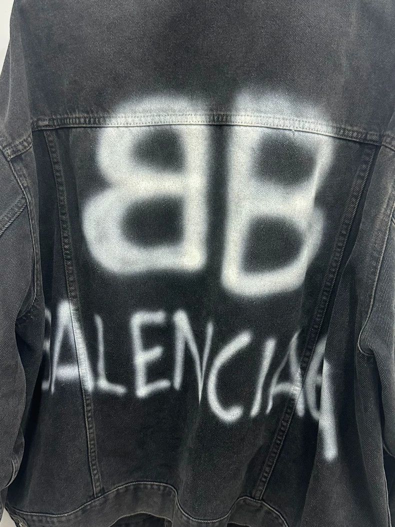 Balenciaga Balenciaga Painted Graffiti Double B Luminous Denim Jacket Size US XS / EU 42 / 0 - 3 Thumbnail