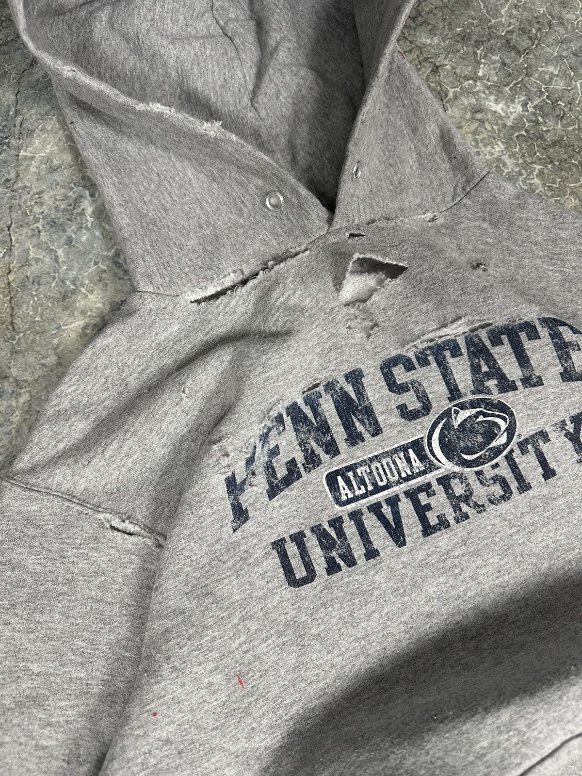Champion × Vintage Vintage Thrashed Penn State Hoodie Size US S / EU 44-46 / 1 - 3 Thumbnail
