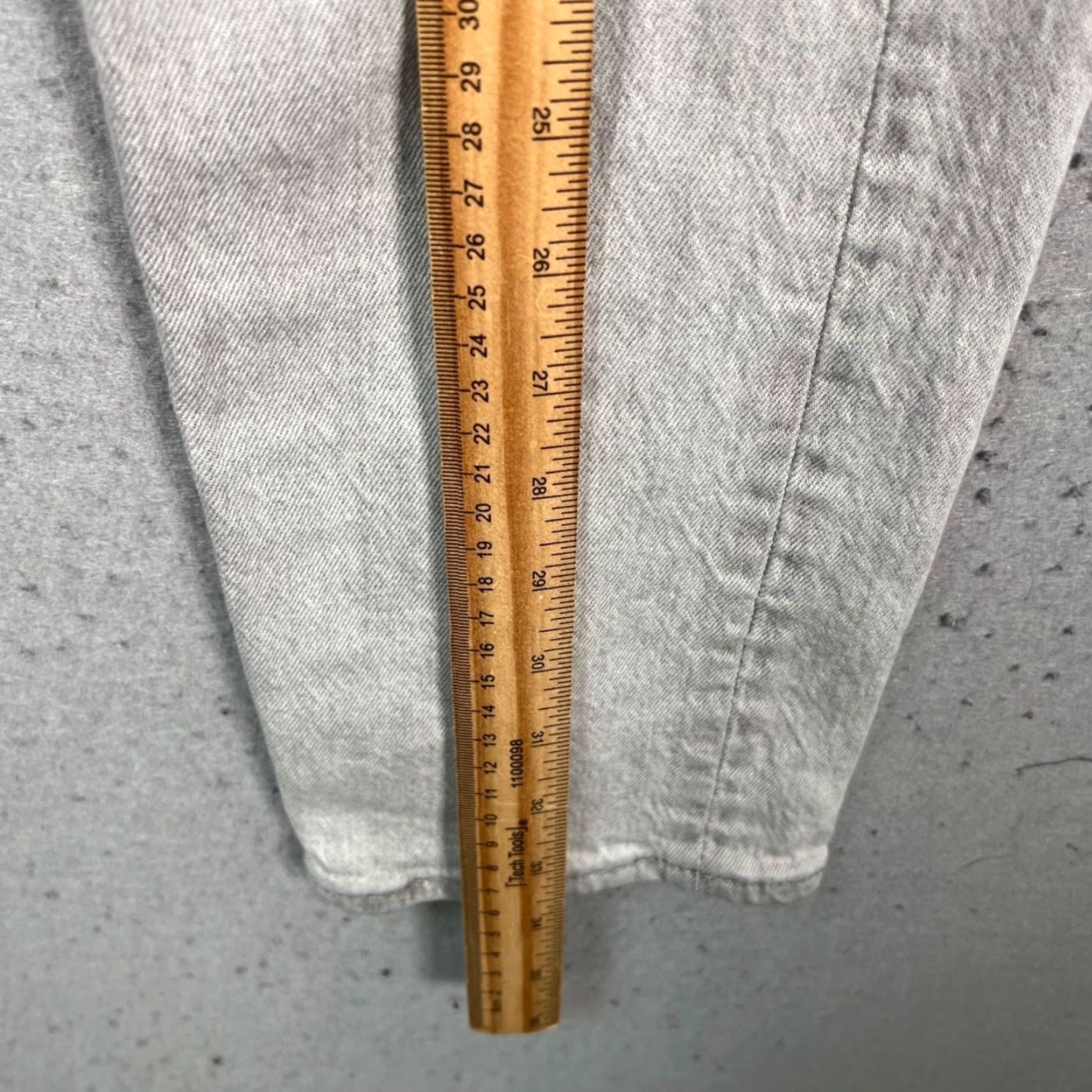 Levi's Levis Womens Jeans 25 Wedgie Straight Light Gray Cotton Blend Denim 5-Pocket 90s Vintage Style Womens Men’s Not Applicable Size 42" / US 20 - 7 Thumbnail