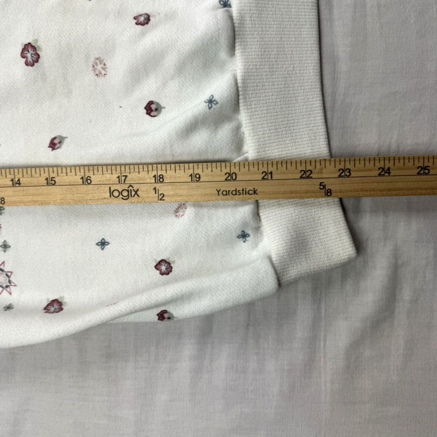 Vintage VINTAGE Alfred Dunner Floral Sweatshirt Womens Large Regular Pullover Crew Neck White Floral 90s 80s Nature Boys? Size L / US 10 / IT 46 - 6 Thumbnail