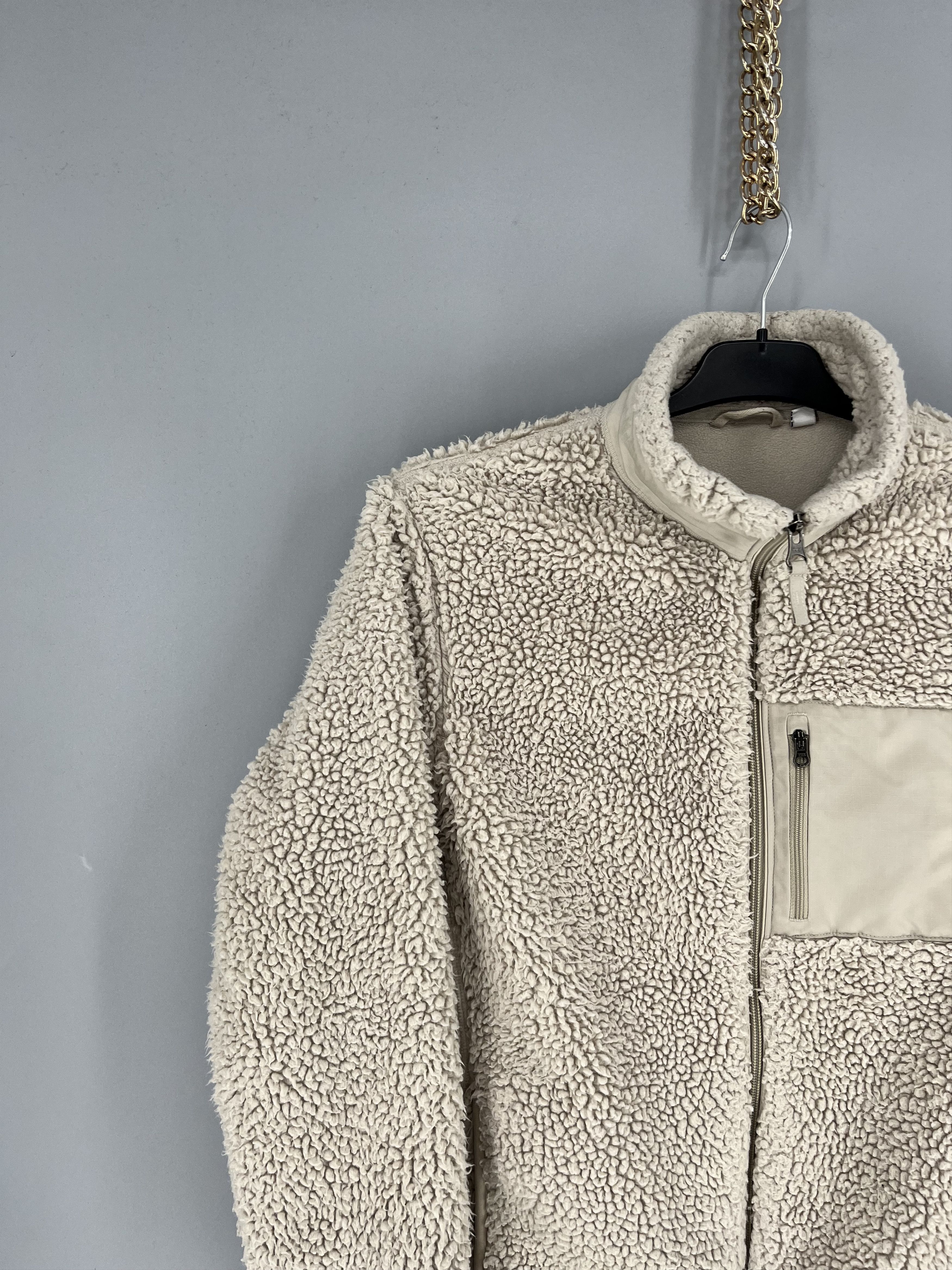 Japanese Brand × Uniqlo Vintage Y2K Uniqlo Sherpa White High Pile Fleece Size S / US 4 / IT 40 - 4 Thumbnail