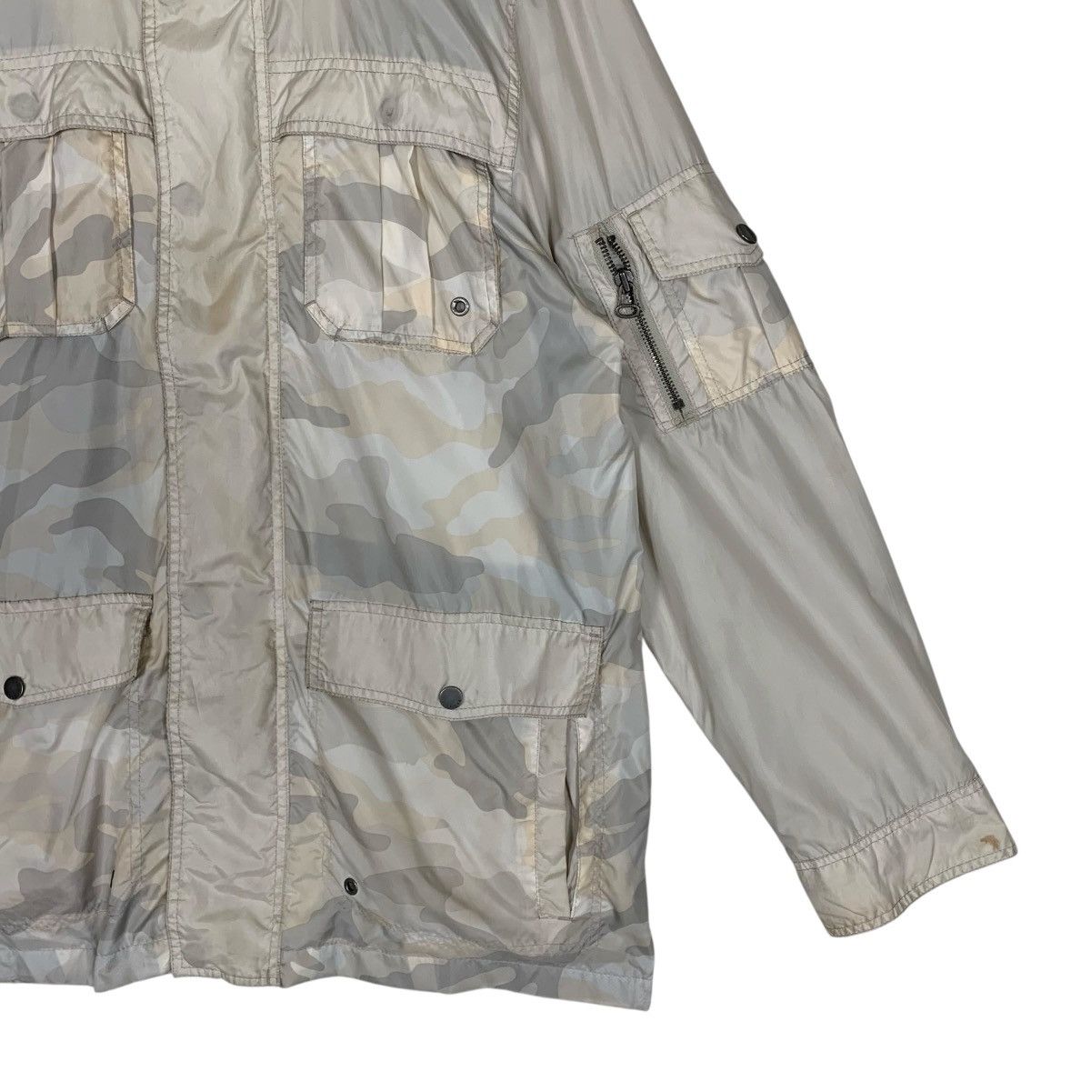 Tommy Hilfiger Vintage Tommy Hilfiger JapaneseBrand Outdoor Light Jacket Size US M / EU 48-50 / 2 - 6 Thumbnail