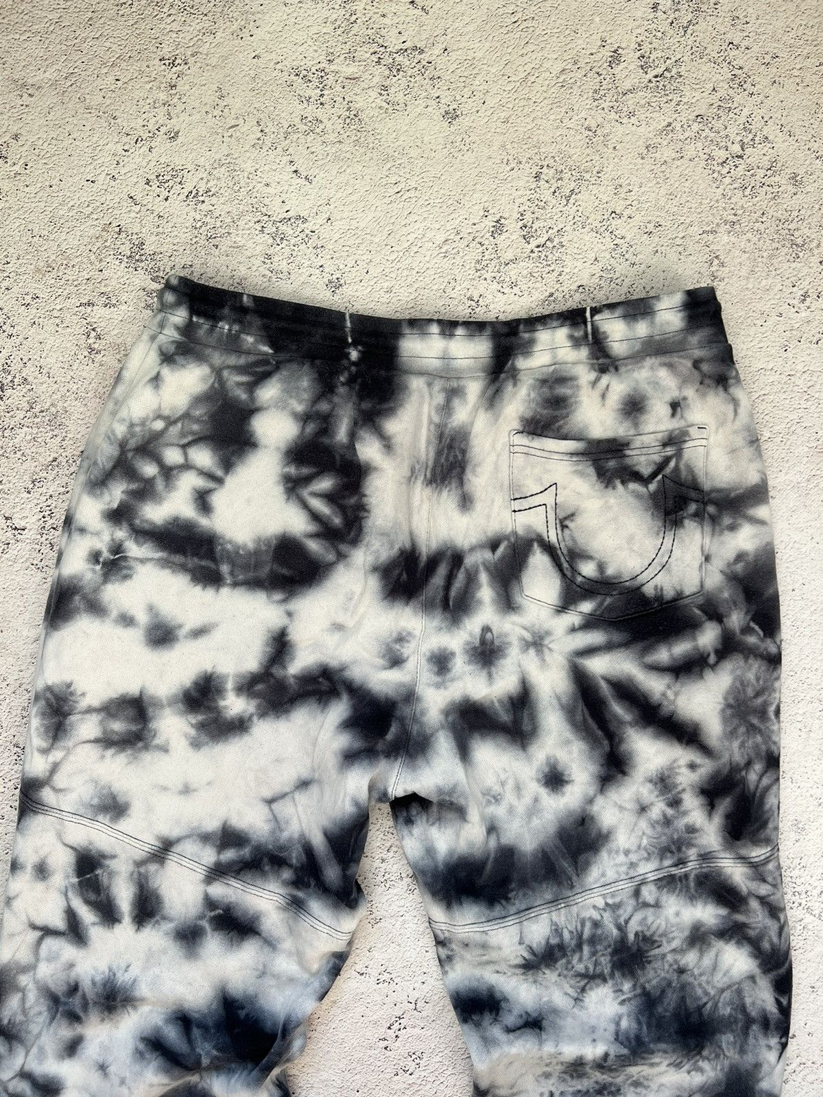True Religion × Vintage TRUE RELIGION TIE DYE JOGGER Size US 33 - 8 Thumbnail