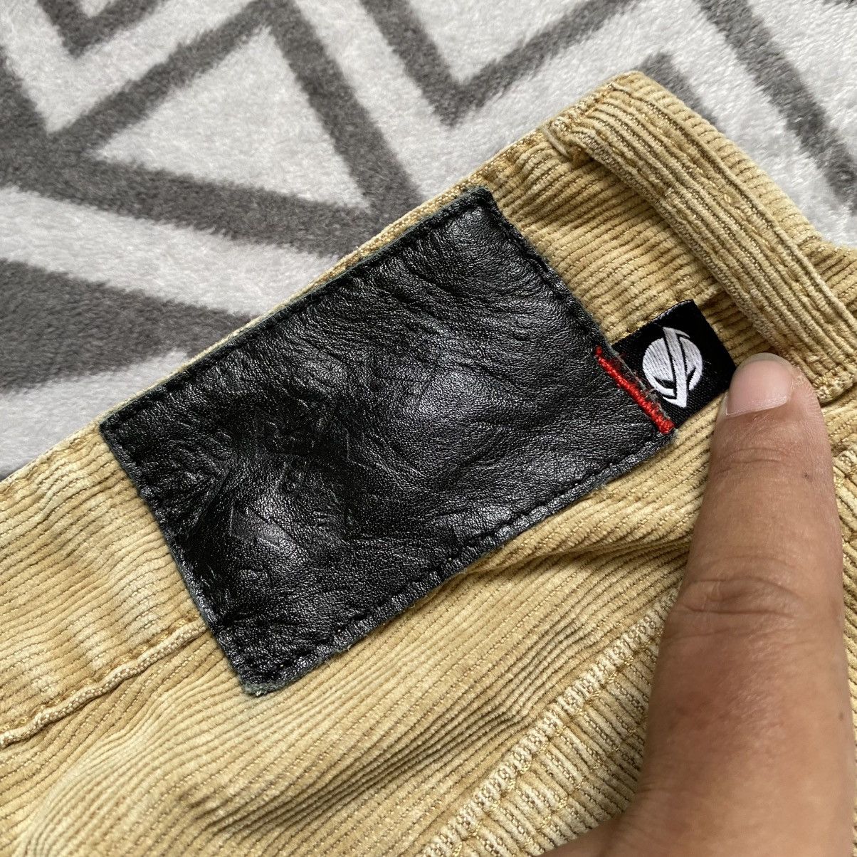 Lost Enterprises Lost Enterprises y2k corduroi pants Size US 28 / EU 44 - 13 Thumbnail