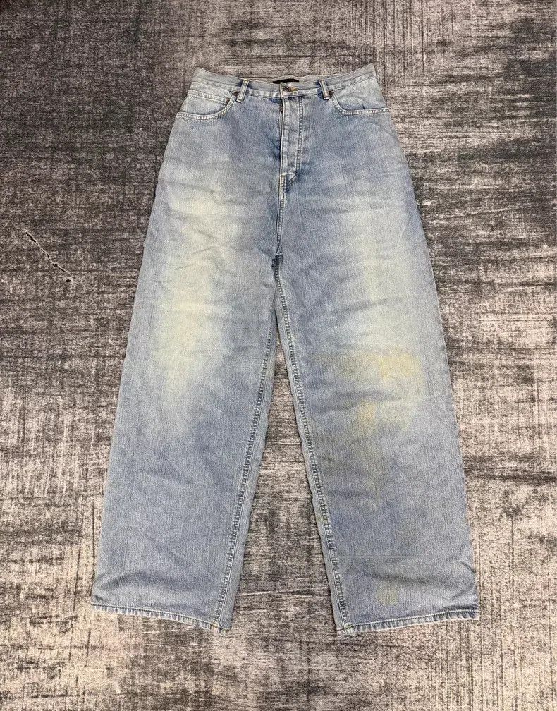 Balenciaga Balenciaga Washed Distressed Wide Leg Jeans Size US 29 - 1 Thumbnail