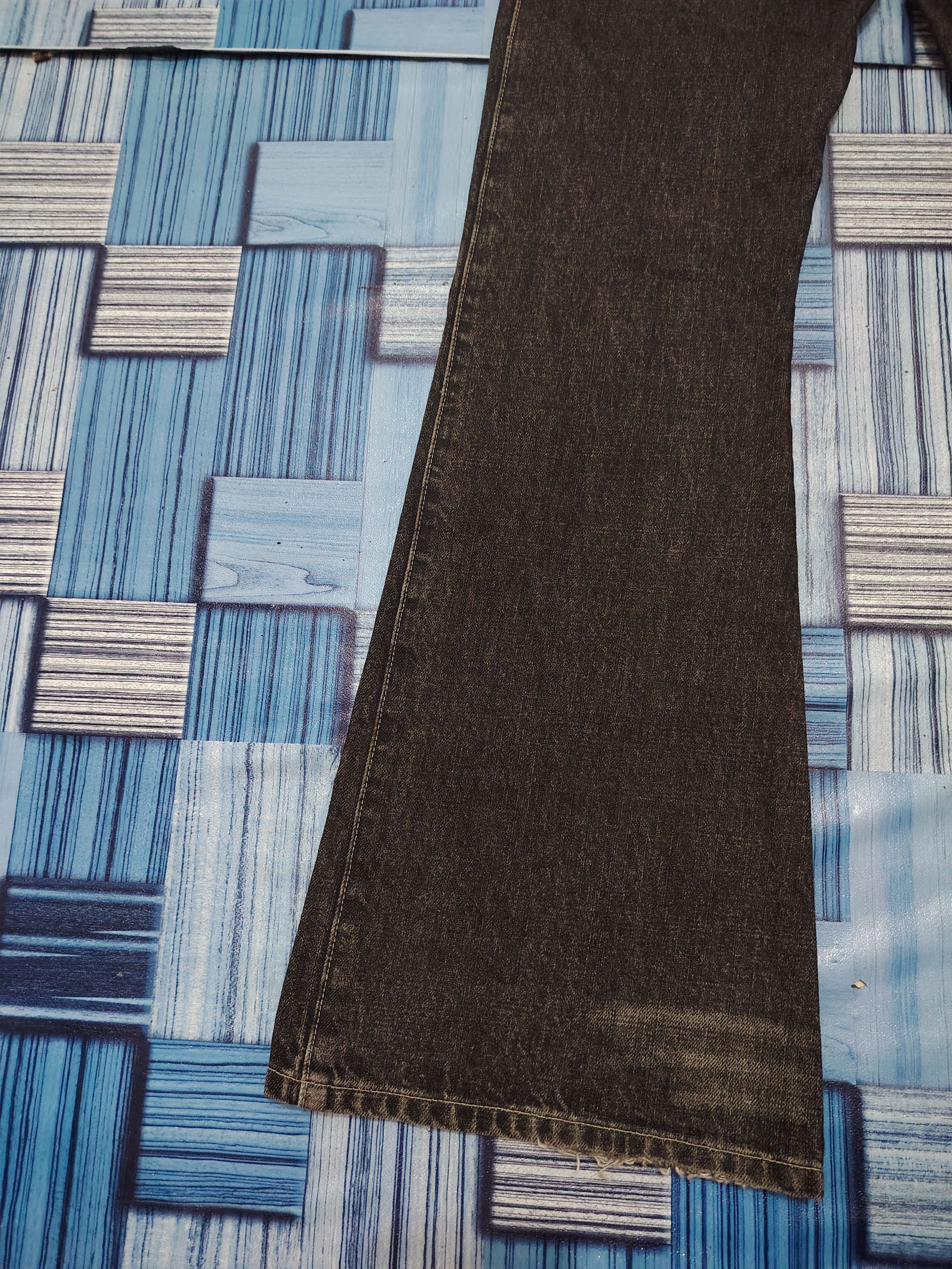 Undercover × Uniqlo Japanese Uniqlo Flare Jeans Distressed Jeans Bootcut Size US 30 / EU 46 - 17 Thumbnail
